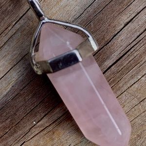 Rose Quartz wand pendant. Free SS chain